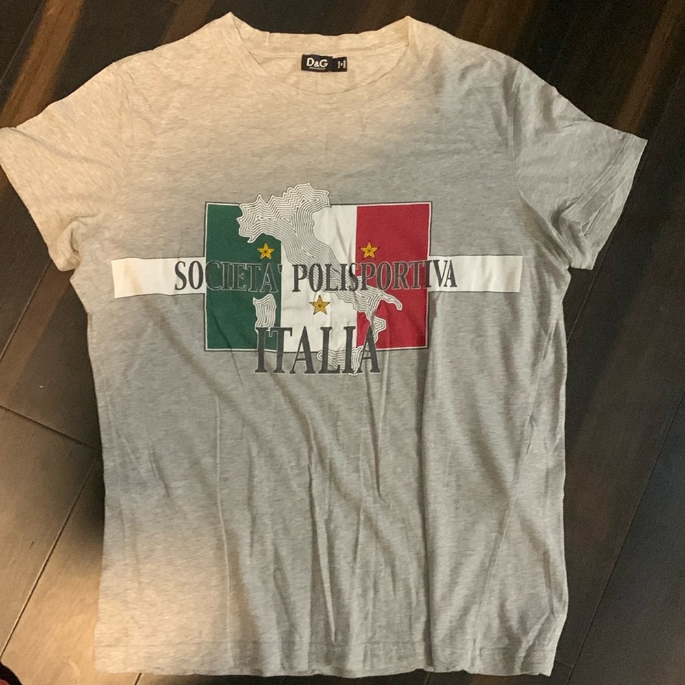 Beautiful Men’s D&G T Shirt
